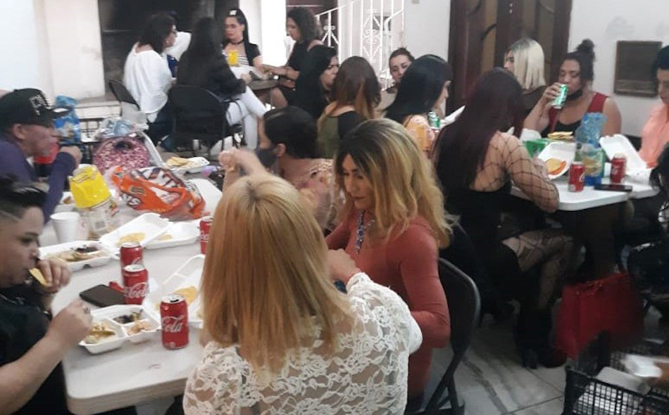 Mujeres trans migrantes: adecuaron un viejo edificio como albergue, ahora enfrentan el desalojo