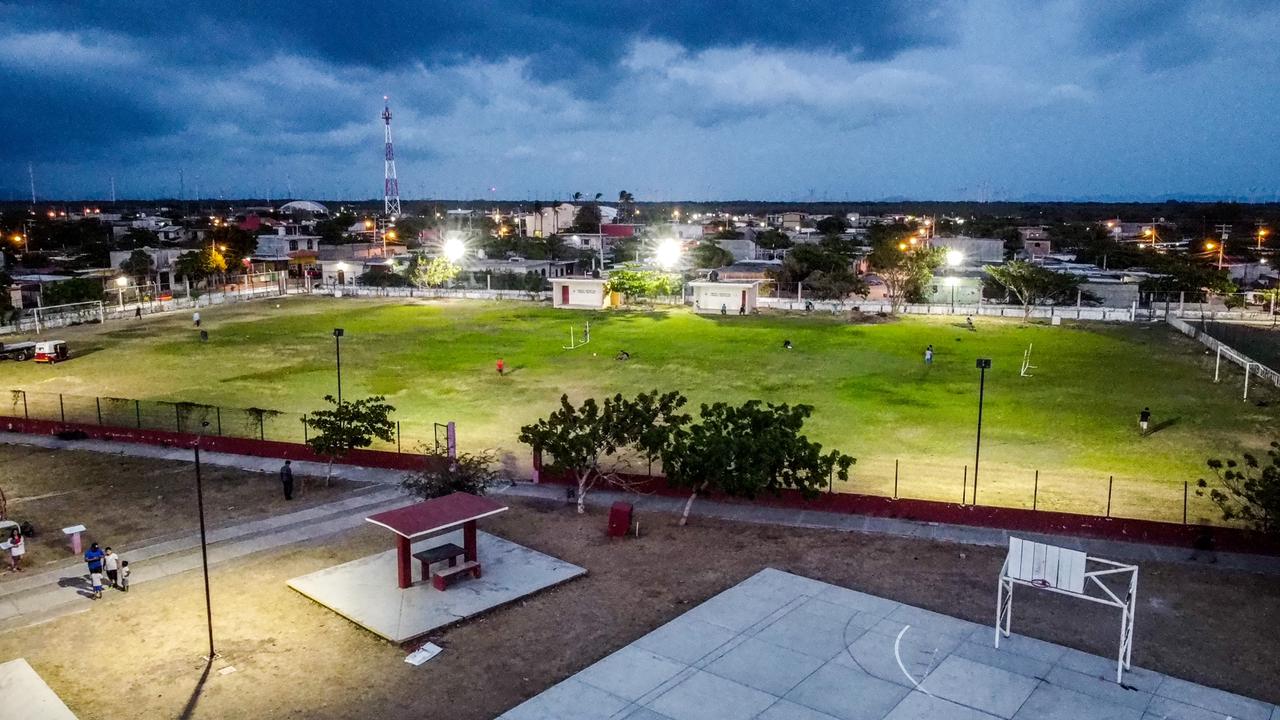 Rehabilita Emilio Montero unidad deportiva “Lorenza Santiago”, para reconstruir tejido social: director municipal de Deporte