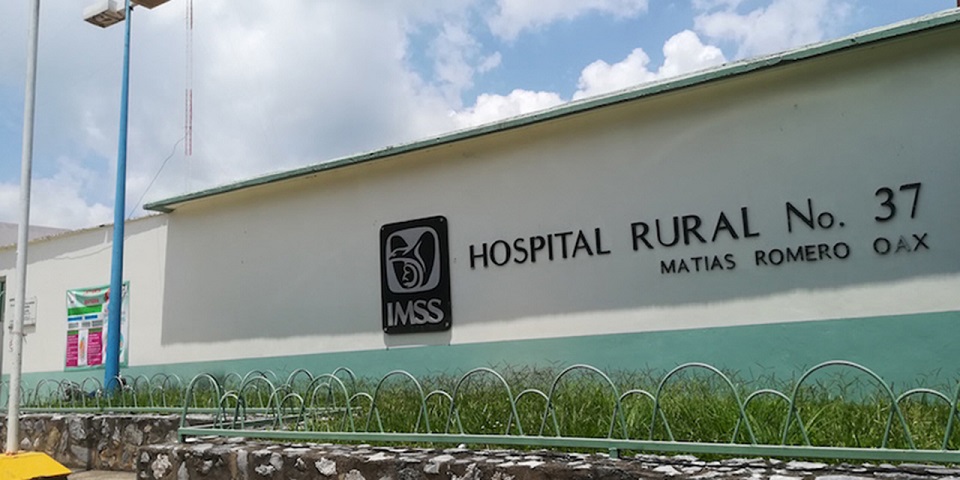 Denuncian negligencia administrativa de doctora del IMSS en Oaxaca, se niega a prestar ambulancia a pacientes