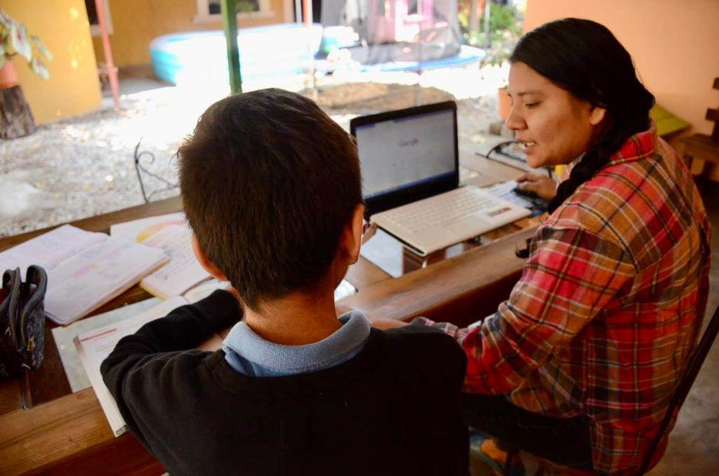 La igualdad de género se fortalece en la educación básica