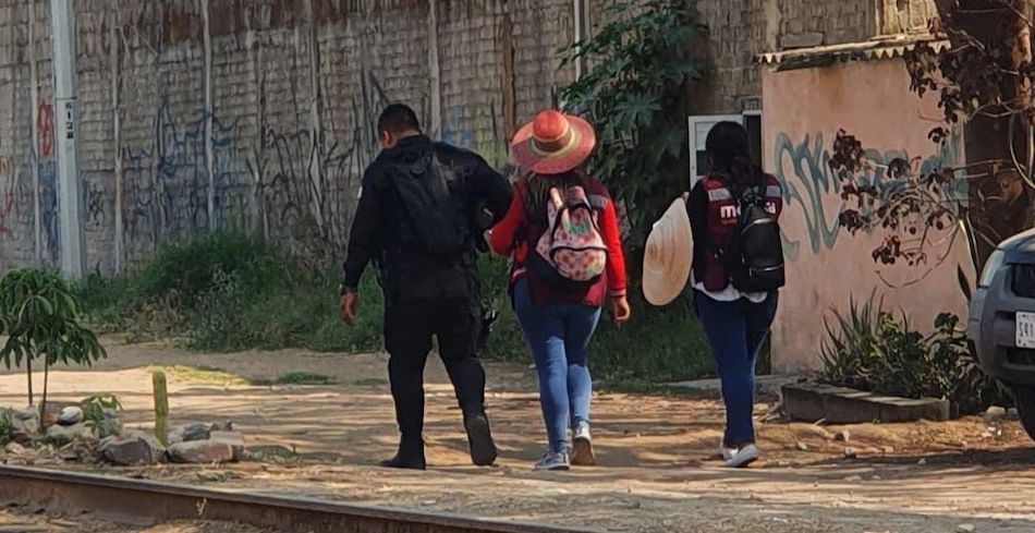 Aumenta inseguridad en Oaxaca de Juárez y edil comisiona 10 policías a cuidar brigadas de candidato de Morena