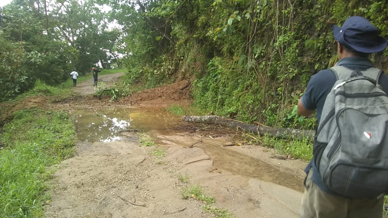 Atiende CAO tramos carreteros afectados por lluvias