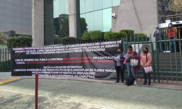 Grupo armado, retiene e intentan secuestrar a candidatas y candidato de Morena en Oaxaca; los reconocen y los liberan