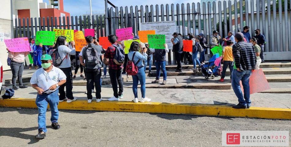 Entre insultos y airada protesta orquestada por Morena, compareció titular de SSO