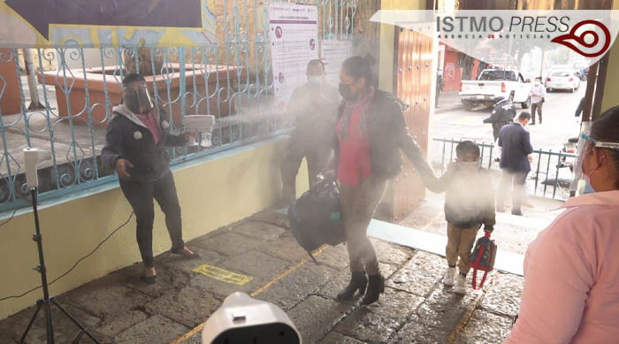 Escuelas implementan “proyectos pilotos” para el regreso a clases en Oaxaca