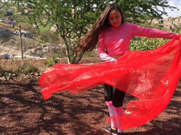 “Teñir Carmín”: un espacio para el proceso de re-significación menstrual y sexual