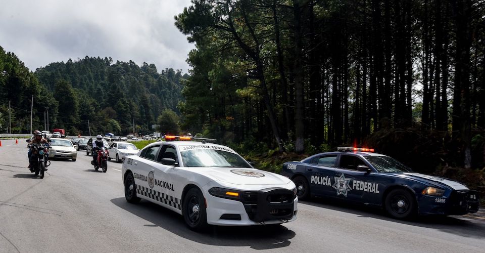 Policía militar releva a civiles en vigilancia de carreteras