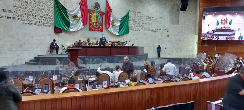 Tras salida de magistrados “espurios” del TSJE, Gobernador de Oaxaca emite convocatoria para elegir 5 nuevas magistraturas