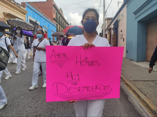 Mujeres la gran mayoría del personal de salud despedido