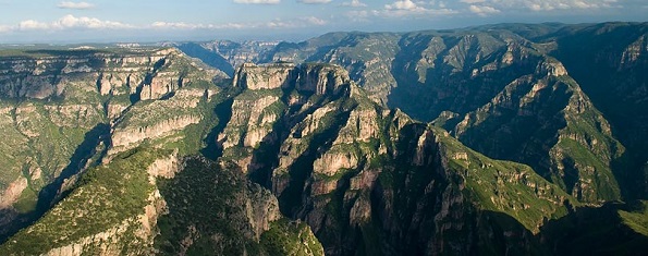 Familias desplazadas piden al gobierno pacificar sierra de Chihuahua
