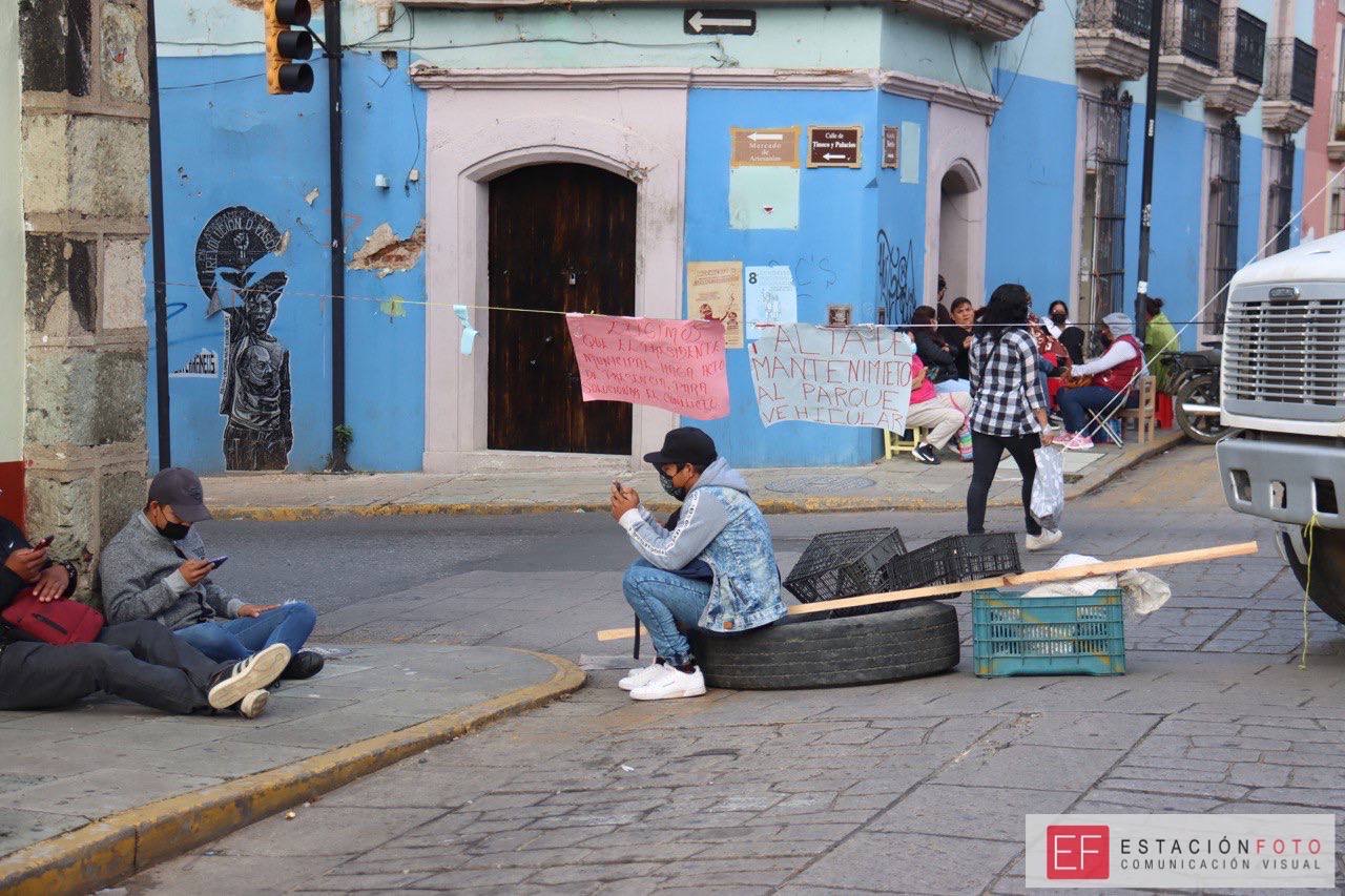 Segundo día de bloqueos del 3 de Marzo pese a irritación ciudadana