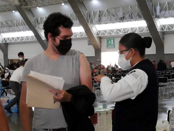 Poca afluencia en jornada para vacunar a personas rezagadas en Puebla