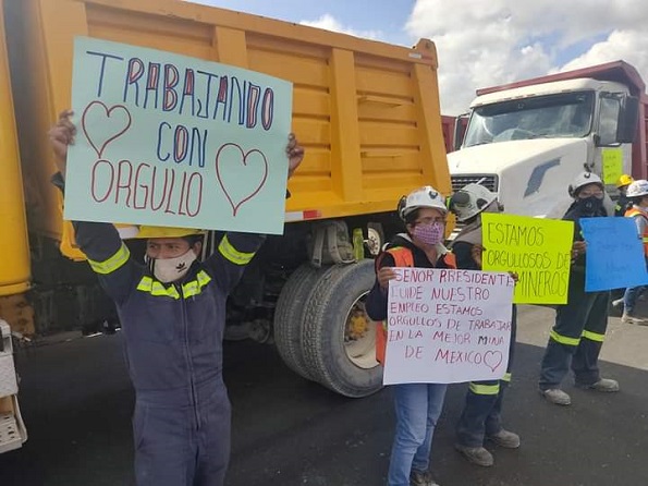 Moviliza Minera Cuzcatlán a sus trabajadores y tacha de mentiroso a sus opositores que exigen la cancelación de ese proyecto