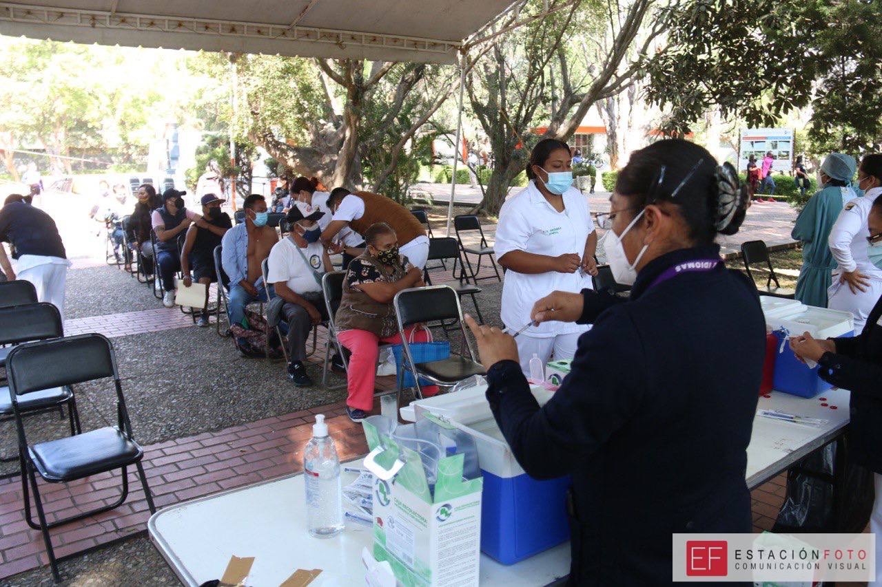 Hay vacunación vs Covid19 en Oaxaca, otra vez