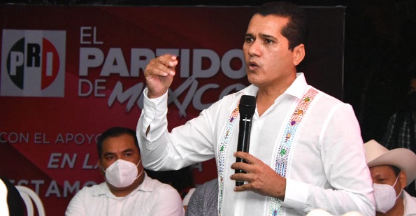 Entregan pluri a ex líder del PRI y sube a 9 diputaciones; Morena 23, PRD 3, PT 2, PAN 2, PVEM 1, Panal 1 y PUP 1 para LXV Legislatura