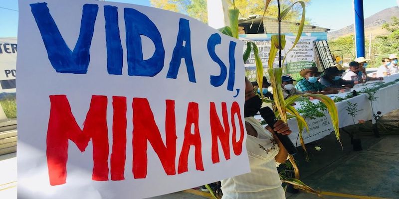 Pueblos zapotecos cuestionan a titular de Semarnat por convocar a consulta amañada y favorecer a empresa minera