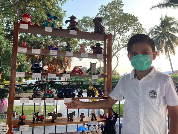 Ángel Mar, el niño que hace arte con plastilina; tiene 300 figuras