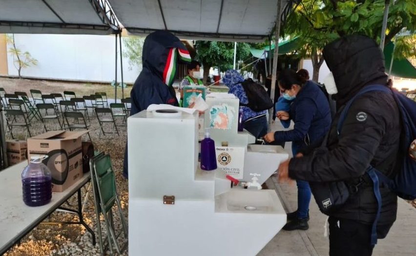 Realiza IEEPO pago a becarios de Estrategia Nacional de Iniciación a la Docencia en el Medio Indígena