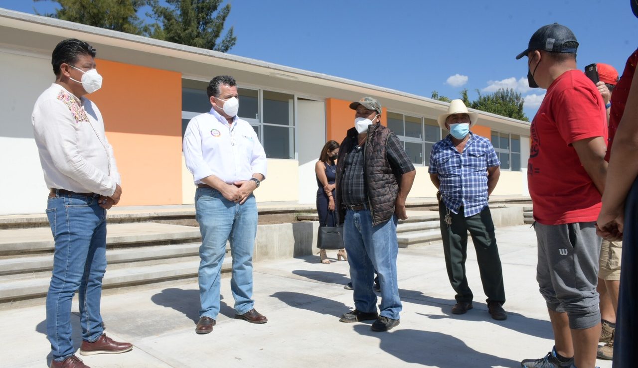 Recibe IEEPO nuevas instalaciones de la Escuela Primaria “Andrés Portillo” de San Martín Tilcajete