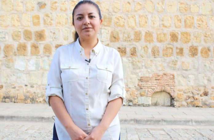 Egresadas de la UABJO recibieron mención honorífica por investigación de mujeres indígenas en la ciencia