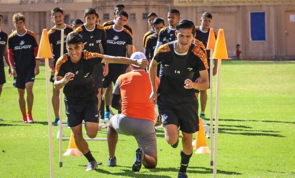 Alebrijes de Oaxaca visita a Rayados de Monterrey 