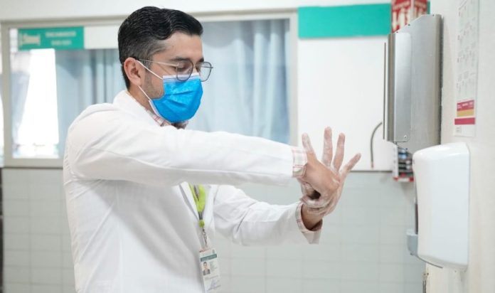 IMSS refuerza campaña de higiene de manos como factor para proteger a personal de salud y derechohabientes