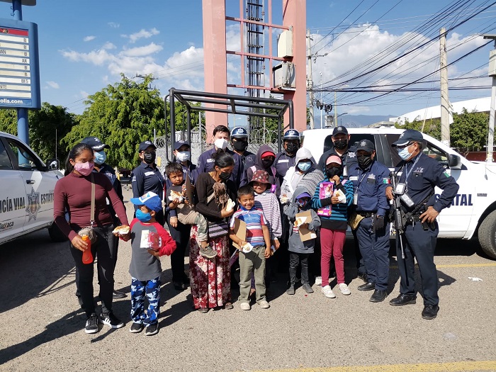 entrega de juguetes