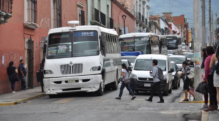 En Oaxaca “circulan” 45 mil 138 concesiones de transporte público; por circular 10 o 15 años, no se darán permisos: Semovi