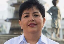 Desgina AMH a la enfermera Virginia Sánchez Ríos como secretaria de Salud
