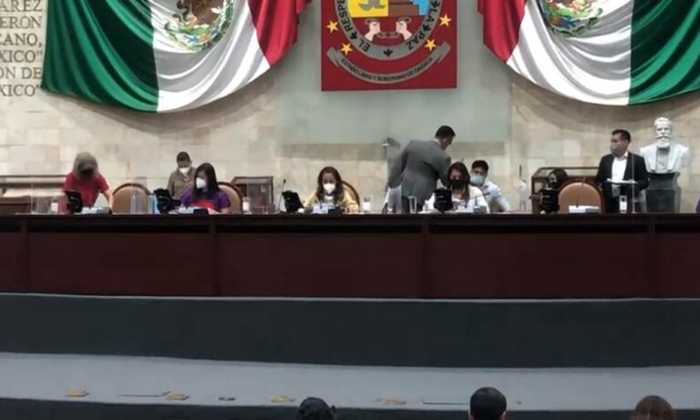 Con negativa del PRI y PRD, Congreso de Oaxaca, acata  a “regañadientes” setencia de TEPJF e integra al PVEM a Jucopo