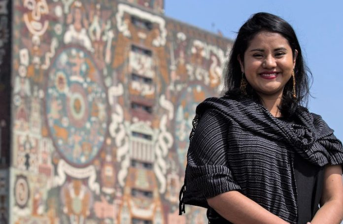 Nadia López, poeta mixteca, gana Premio Mesoamericano de Poesía
