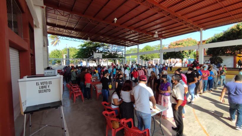 Elección de agentes municipales en Juchitán se desarrolla en completa calma