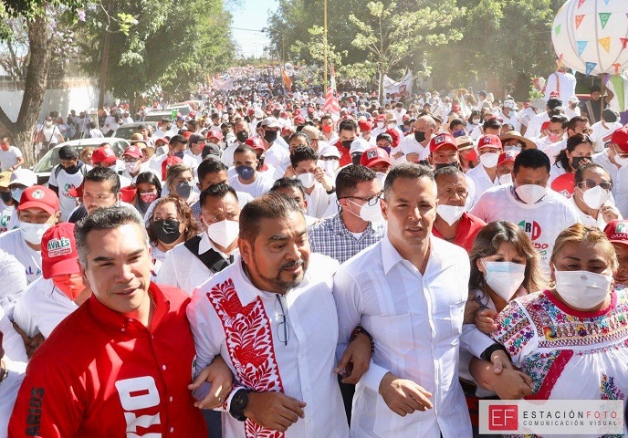 PRD dio su brazo a torcer y negoció candidatura común con el PRI por gubernatura de Oaxaca; Alejandro Avilés, el candidato 