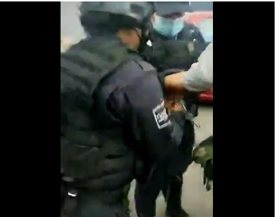 Por protestar contra desapariciones, mujeres sufren abuso policial en Santa Cruz Xoxocotlán, Oaxaca