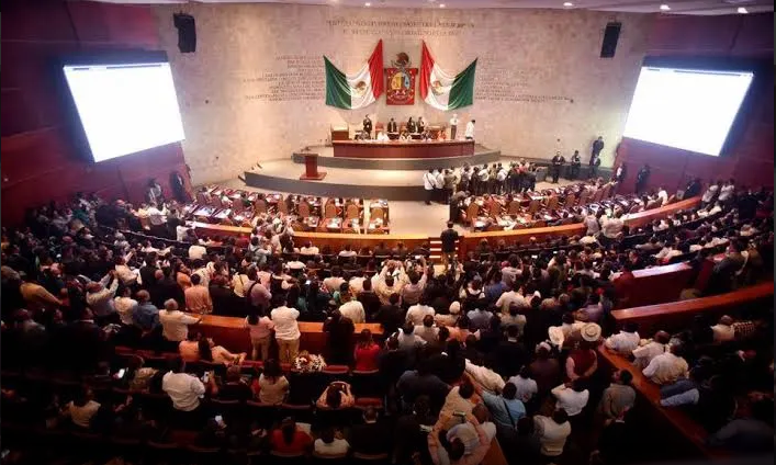 Choca PRI, Morena y PT en Congreso, por sucesión en la UABJO; exhortan a Murat a no entrometerse en elección de Rectoría