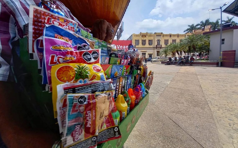 Inician queja contra policía municipal de Oaxaca por detención de 2 niños vendedores de dulces mientras sube la delincuencia    