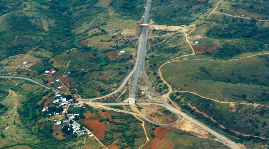 Indígenas exigen poner alto al despojo y agresiones para imponer megaproyectos en Oaxaca