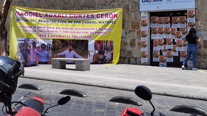 Denuncian a funcionario del Registro Civil de Oaxaca de deudor alimentario y amenazas de muerte