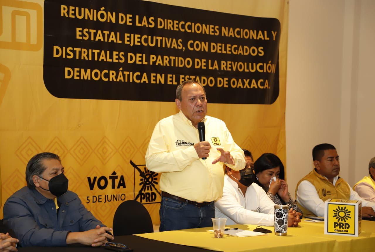 “Sereno moreno”, pide Zambrano a AMLO; califica a Mario Delgado como “delincuente electoral” y confirma alianza PAN-PRI-PRD en 2024 