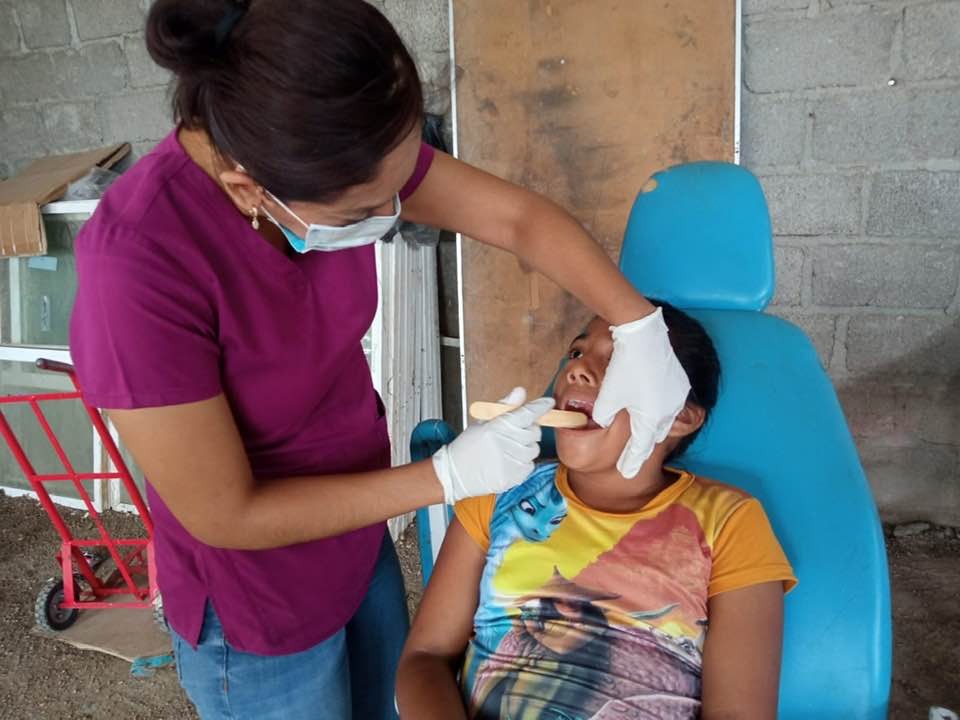Brigada Médica beneficia a Colonia 6 de noviembre: director municipal de Salud