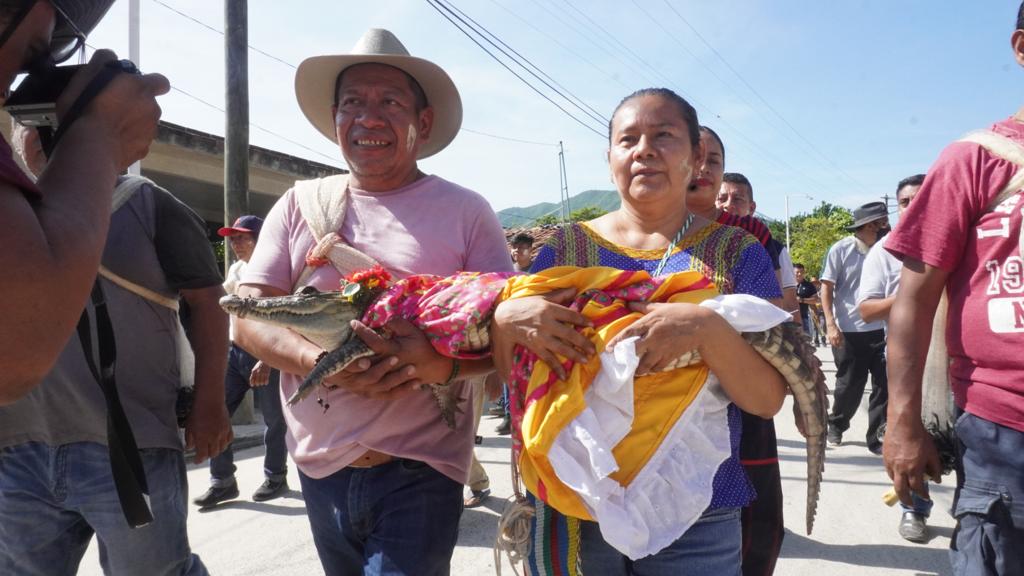 Chontales celebran la fertilidad con un rito tradicional: Edil se casa con una “niña princesa lagarta”