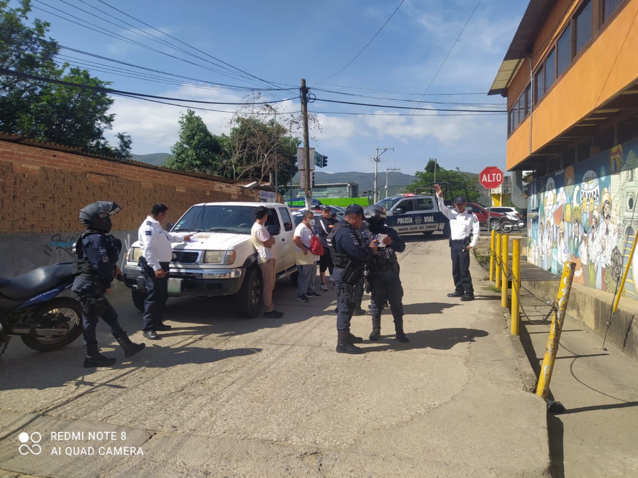 Policía Vial de Santa Lucía del Camino logra recuperar un automóvil con reporte de robo vigente