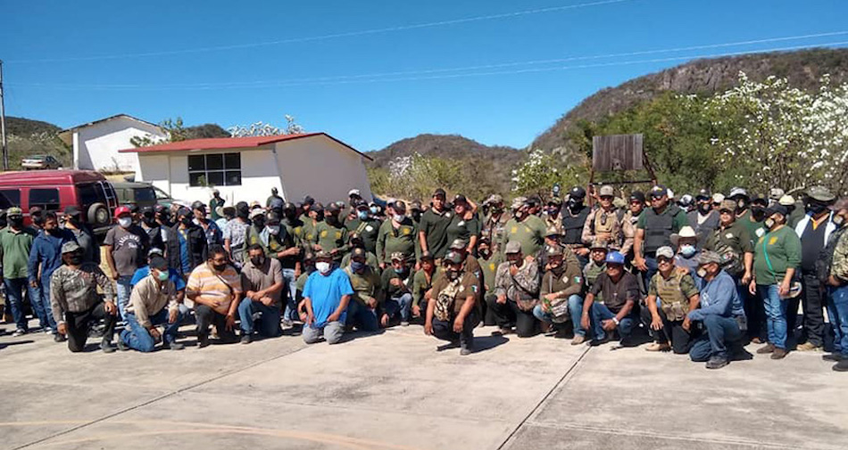 Somos más los ciudadanos que las instituciones: autodefensa