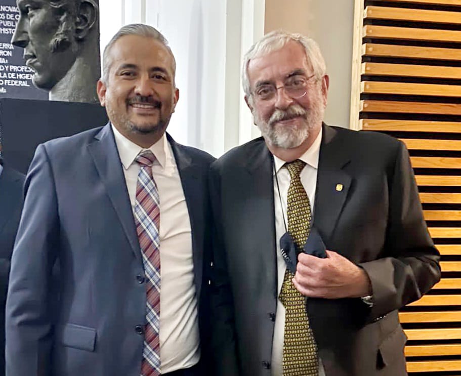 Analizan UABJO y universidades del país servicio social y residencia médica