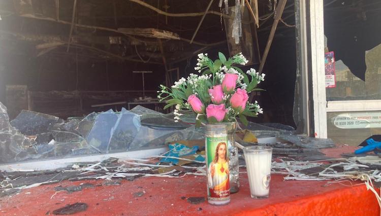 Dolidos, juarenses honran a víctimas de jornada violenta, autoridades intentan tranquilizar a la población