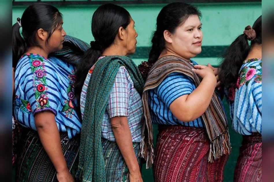 Estados deben garantizar roles de liderazgo para las mujeres indígenas: Expertos de la ONU
