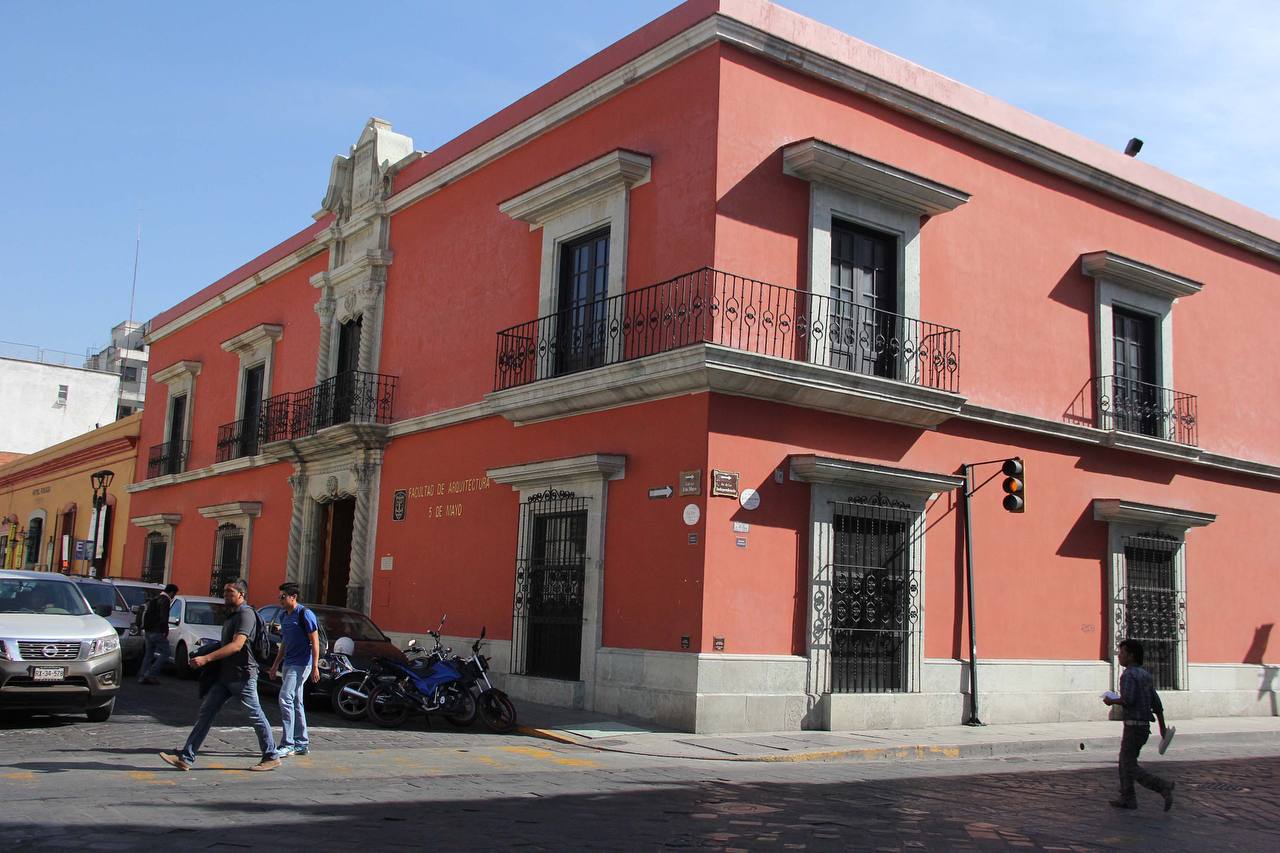 «Facultad de Arquitectura “5 de Mayo”, cumple 40 años de haberse fundado»