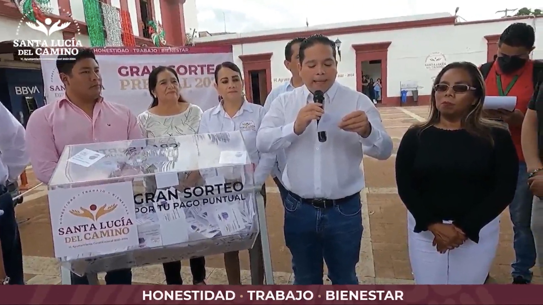 Cumple Santa Lucía del Camino con recompensa por el cumplimiento de pago predial