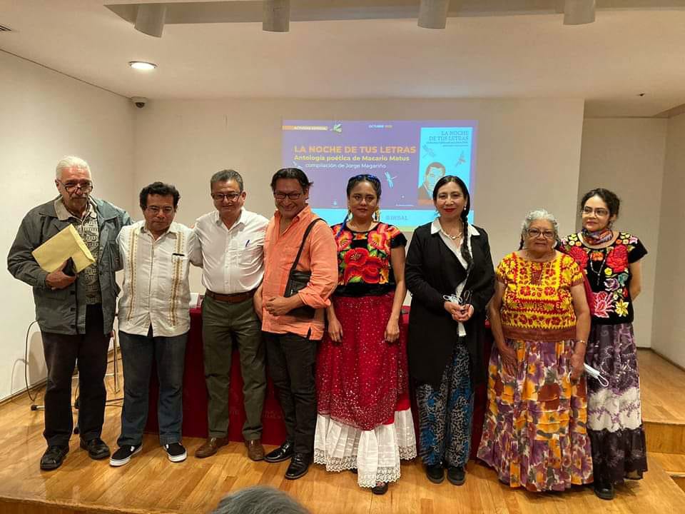 Emotiva presentación de la antología de Macario Matus en el Palacio de Bellas Artes