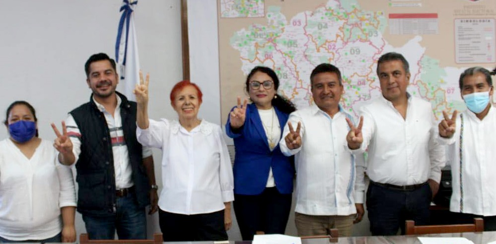 Aspirante a la dirigencia del PAN en Oaxaca busca “llegar con la ayuda de dios” para que renazca ese partido